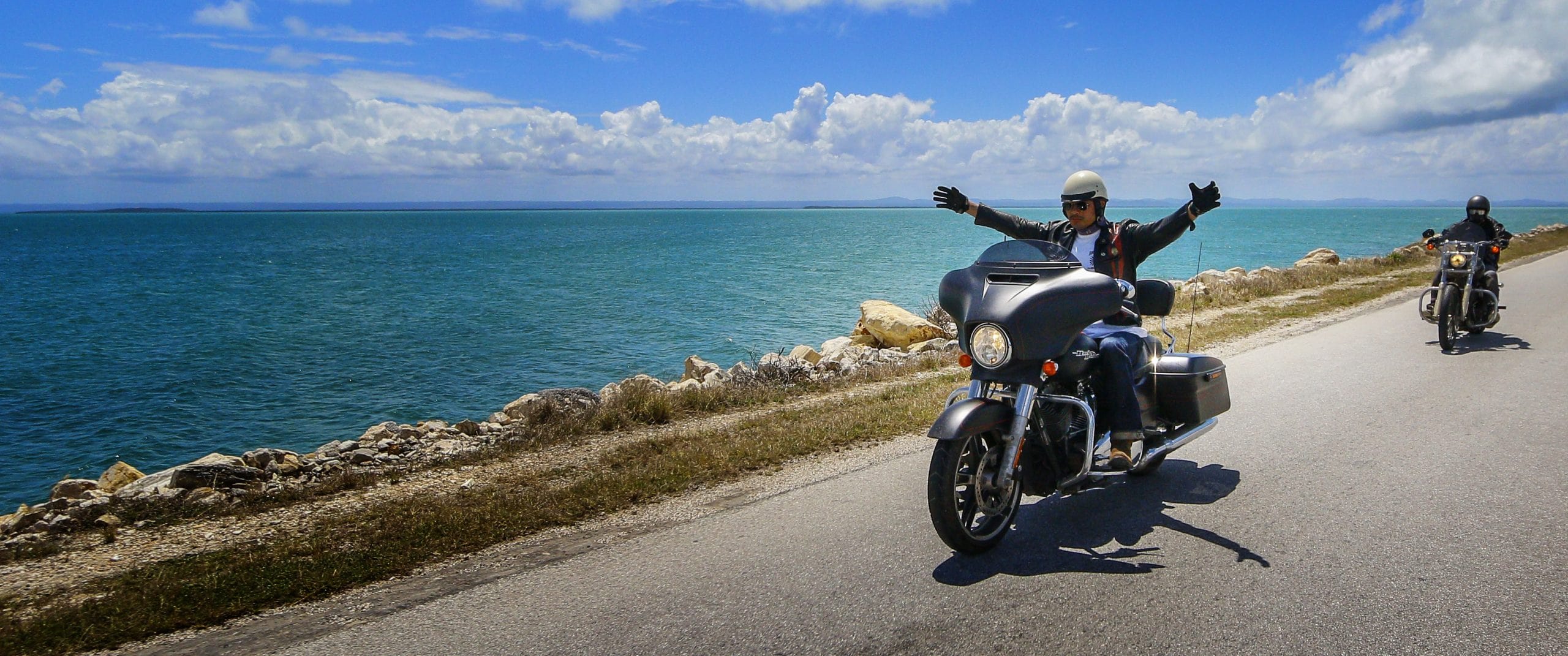 Aventura en Harley por Cuba