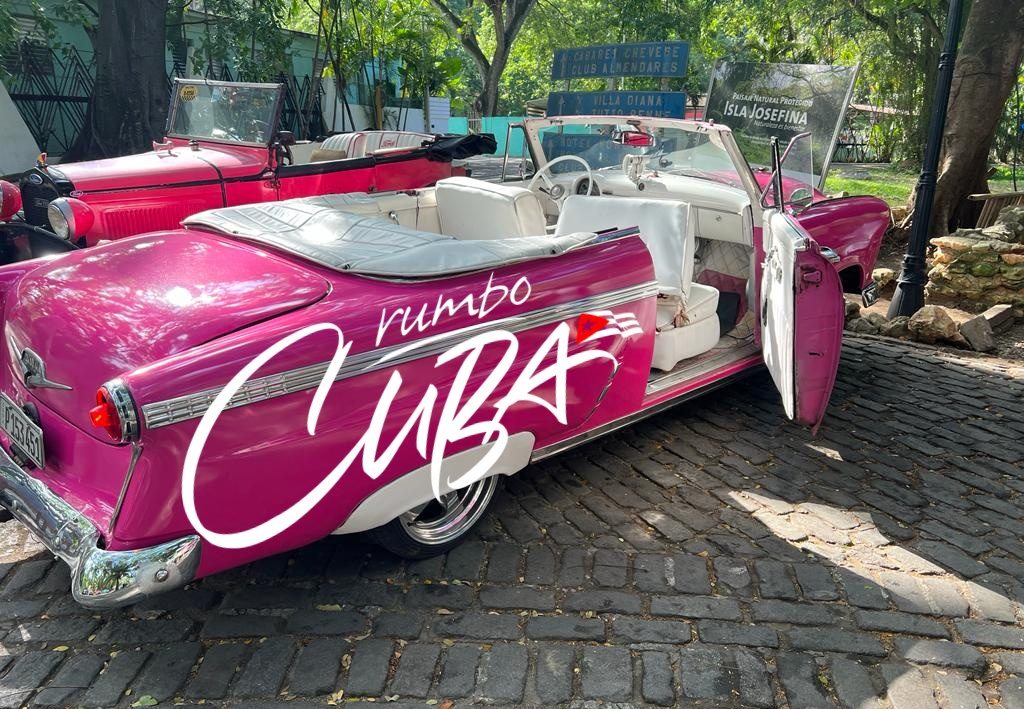 A tu aire en Descapotable en la habana con Rumbo Cuba